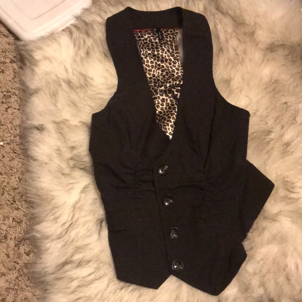 Suit - Picture 2 of 3